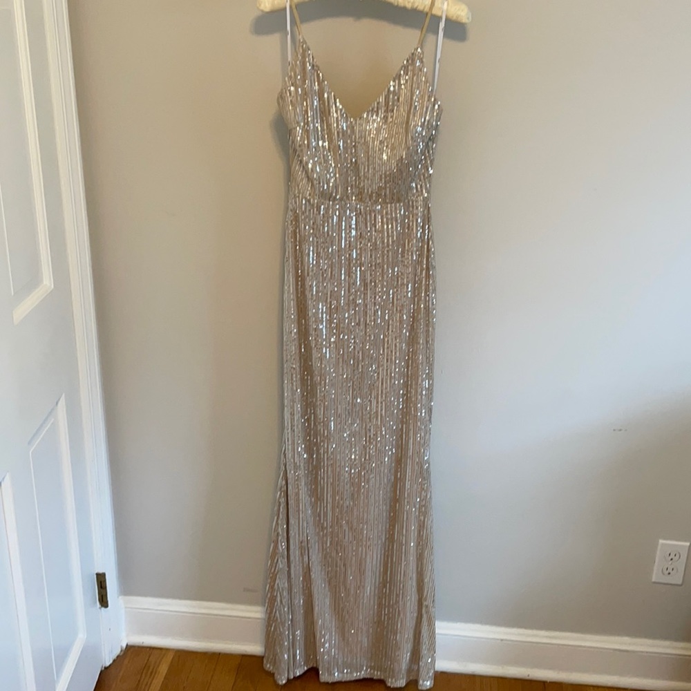 Lulu's Sequin Gown - Perfect for Prom!
